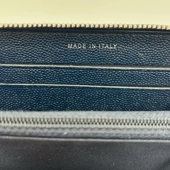 (SOLD) Chanel Medium Blue Leather Zip Wallet (2760****) - Picture 8 of 14